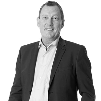 Jesper Vernegaard, Vicedirektør i Djurslands Bank. 