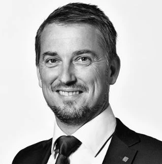 Sigurd Bohlbro Simmelsgaard, Adm. Direktør, CEO i Djurslands Bank.