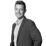 Klaus Madsen, Filialdirektør i Djurslands Bank. 