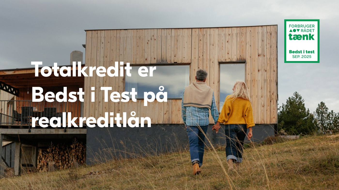 Billede af par der går hånd i hånd hen mod et hus. Billedet har stemplet - Forbruger Rådet tænk - Bedst i test sep. 2025