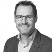 Lars Horst Petersen